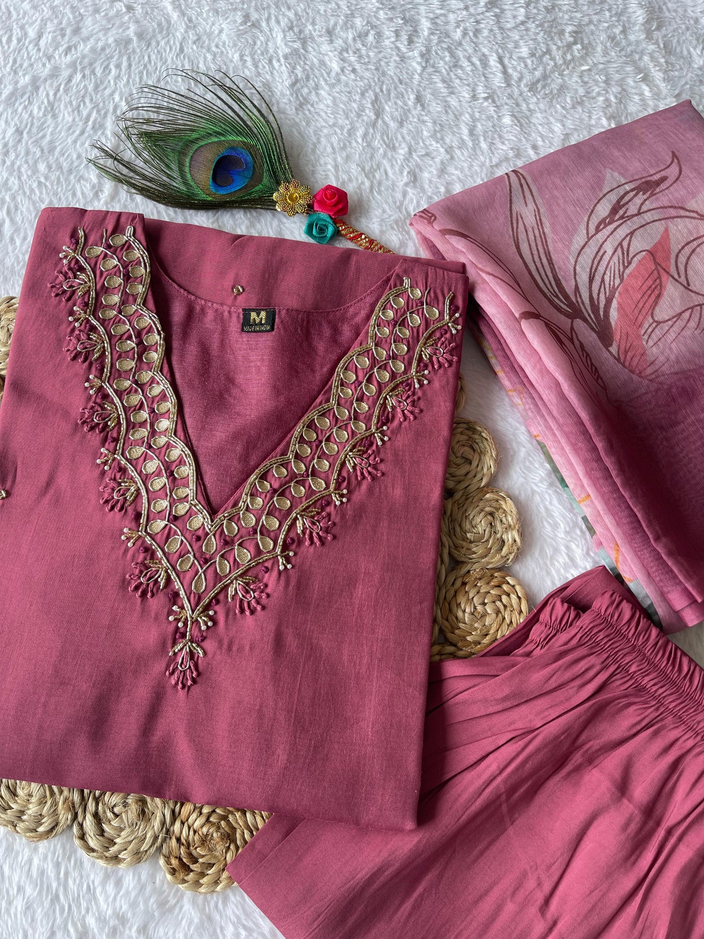 Designer kurti with pant dupatta full set